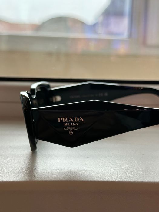 Слънчеви очила Prada PR17WS в черно