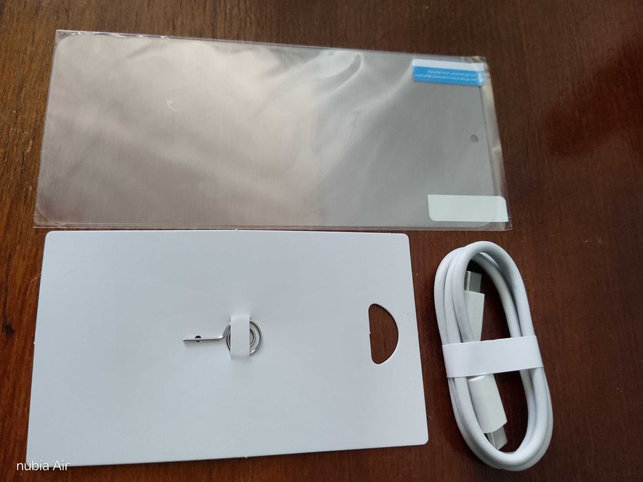 Telefon ZTE Nubia AIR, Dual SIM, 8GB, 256GB, 5G, Titanium Desert