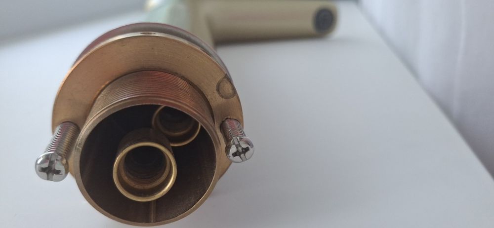 Бронзовый Смеситель