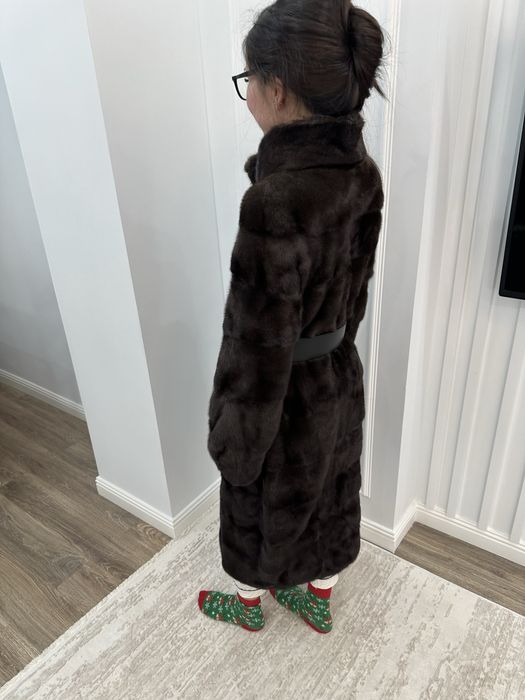 Продам норковую шубу