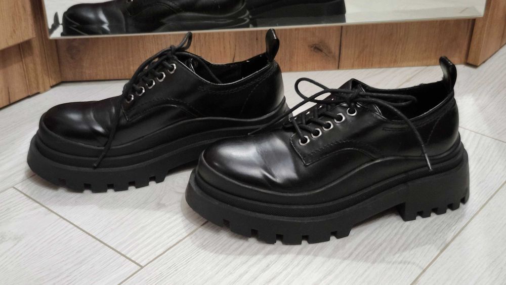 Туфли Zara на толстой подошве