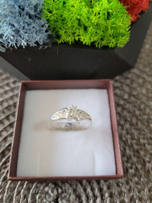 Дамски сребърни пръстени. Състояние ново. Проба 925