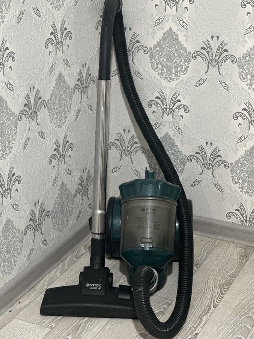 Компьютер, пылесос,холодильник,микроволновка