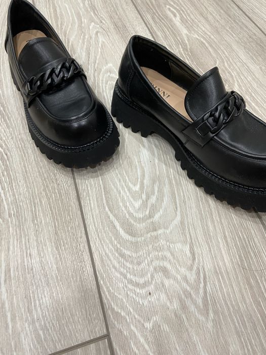 Лоферы кожаные