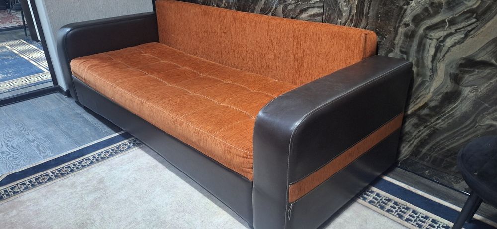 Продаю раскладной диван