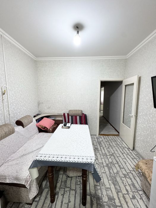 Продается 4 комнатная квартира.Мирзо Улугбекский район.Массив Карасу-6