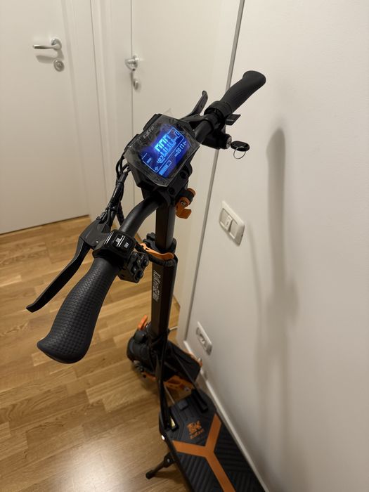 Trotinetă electrică KuKirin G2 Max – 1.000W, 55 kmh, aproape nou