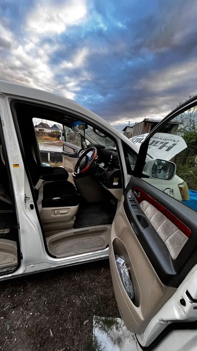 Продам ALPHARD по запчастя или полностью