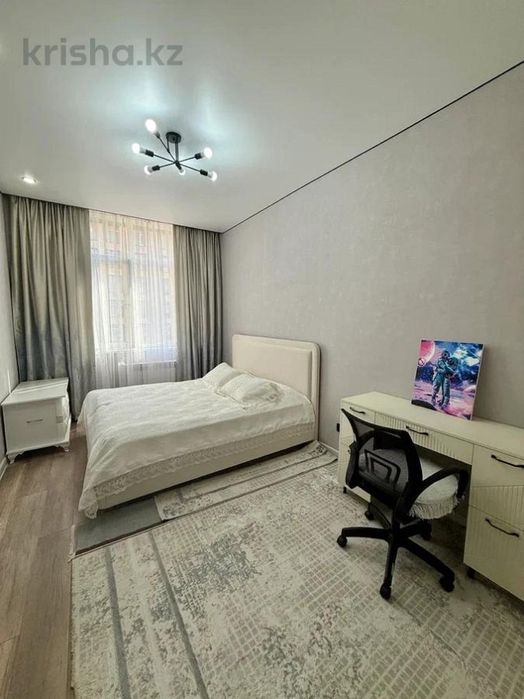 Сдам комнату студентке нп месяц