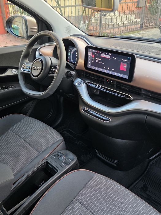 Fiat 500e Primul proprietar, decapotabil