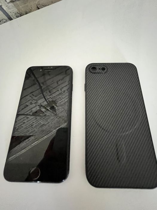 iPhone (Se) 2O2O