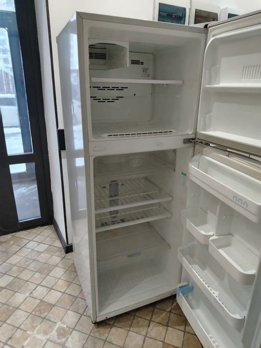 Холодильник бытовой