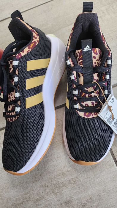 Adidas спортни маратонки