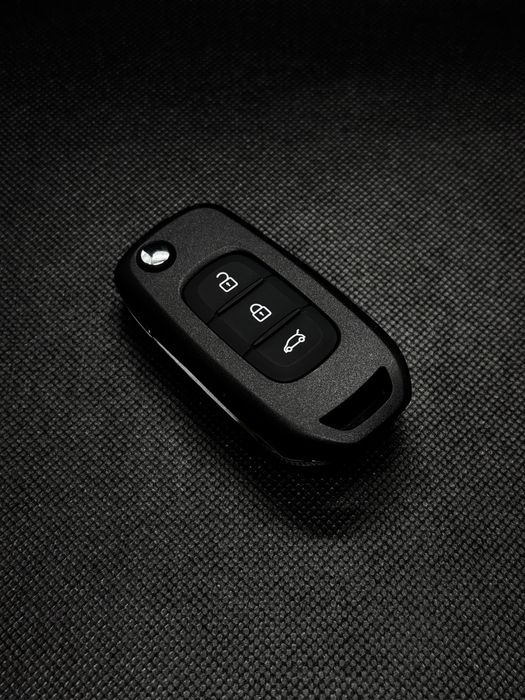 Carcasă cheie tip briceag Renault Megane – design cu inserții cromate