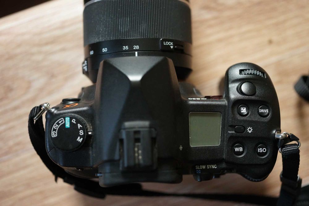 Sony A850 + объектив + вспышка.
