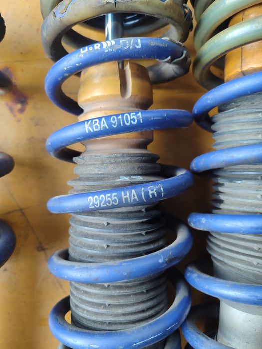 Продам амортизаторы BMW E60.