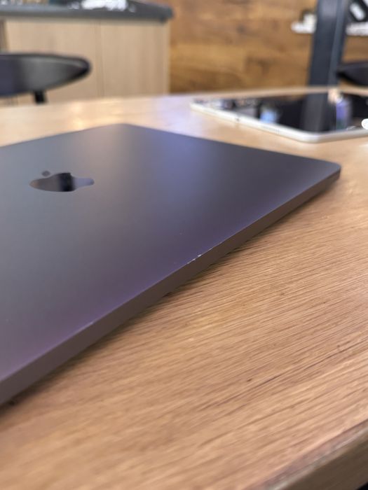 MacBook Pro 13” 2017