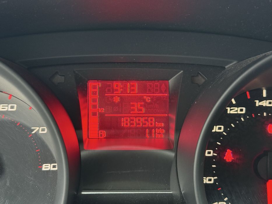 Seat Ibiza • 1.4 benzina • 86 cp • 183000 km reali • An 2010 • Euro 5