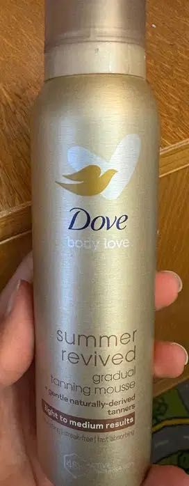 Spumă autobronzantă Dove nouă