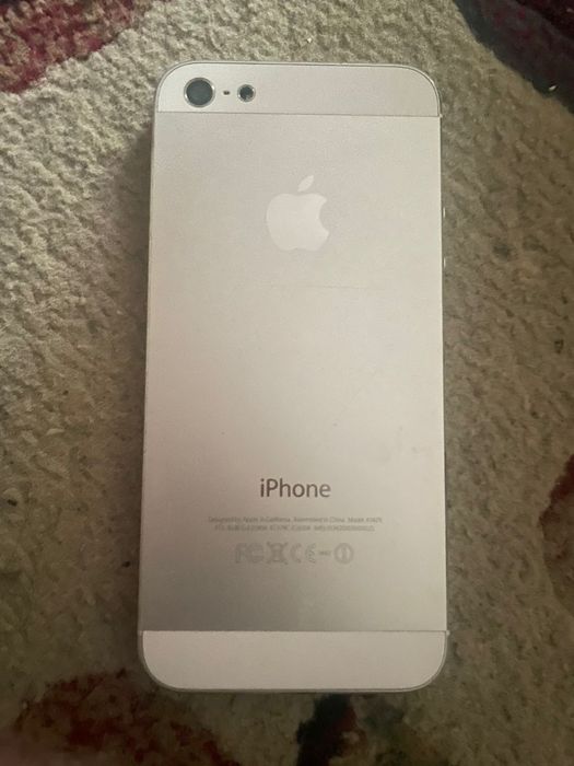 Продаётся iPhone 5S в хорошем состоянии