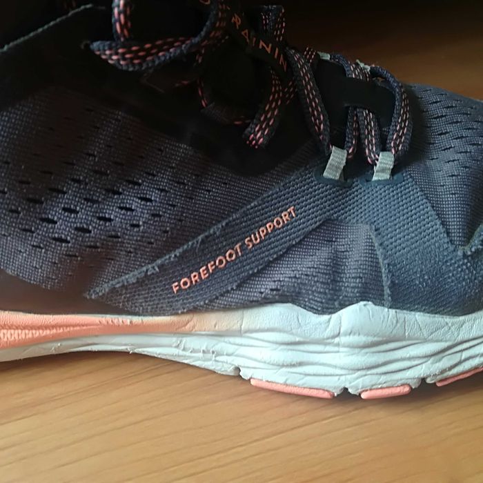 маратонки Domyos 36 номер