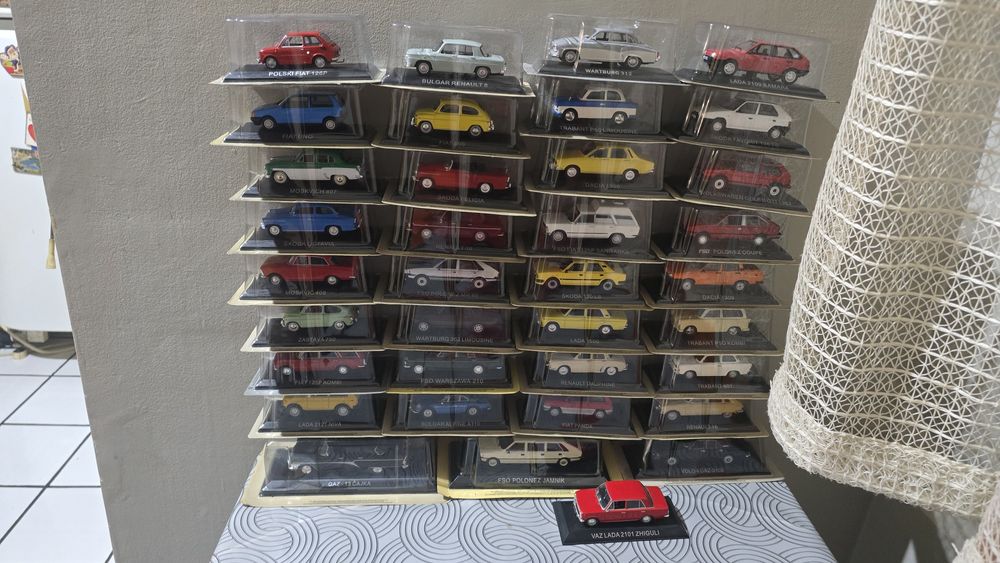 Колекция легендарните автомобили - пълна