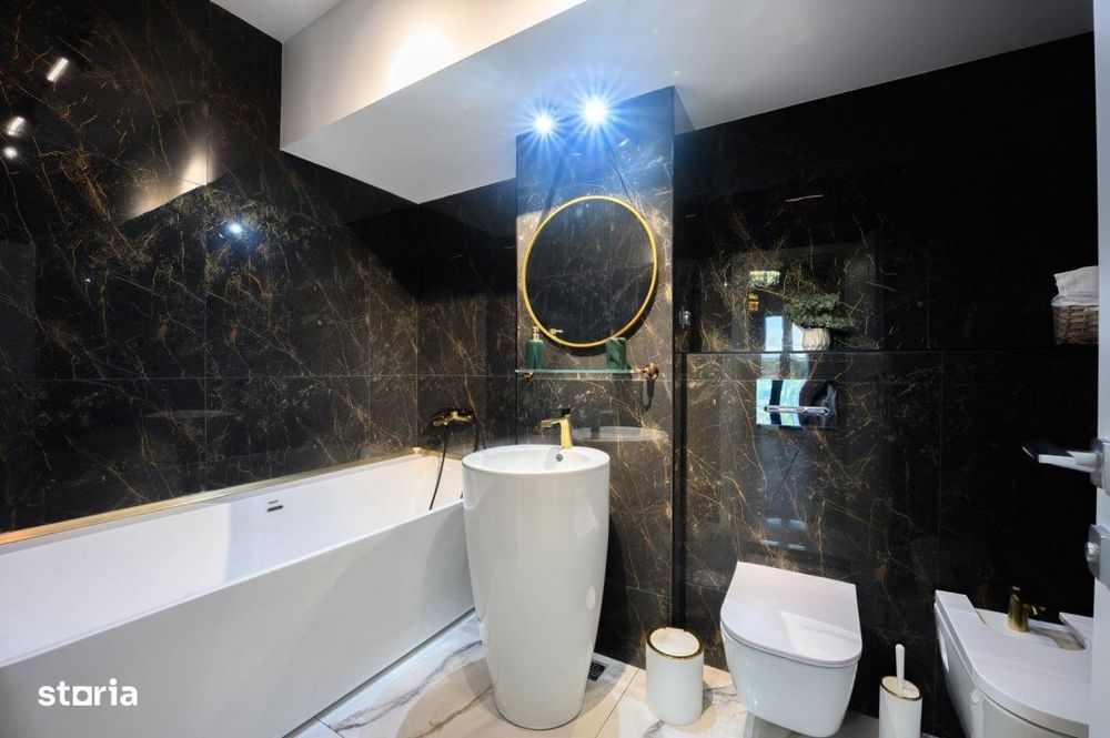 Apartament exclusivist cu 2 camere , vedere la mare si lac,  Mamaia