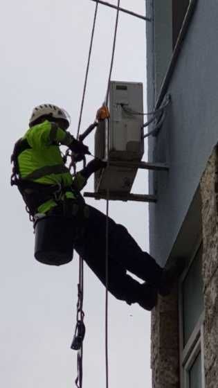 АЛПИНИСТИ ВАРНА.Работа по алпийски способ.