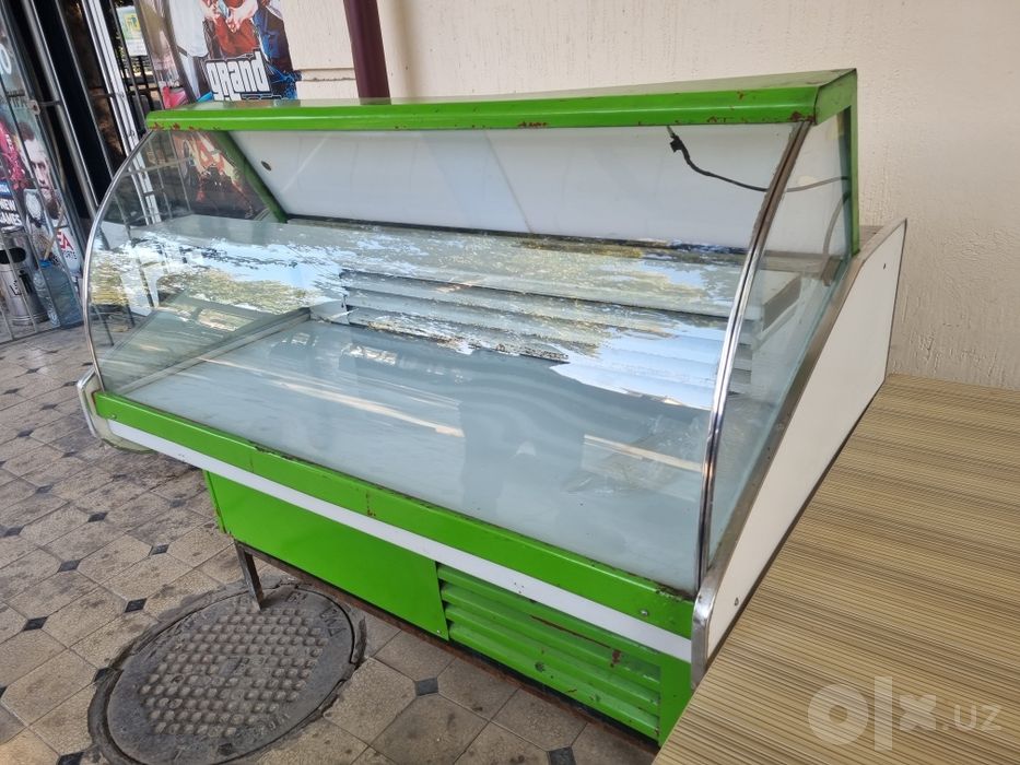 Холодильник витрина