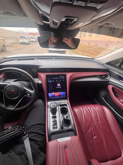 Hongqi H5 restayling 2024 Dubai 2 turbina Full complekt