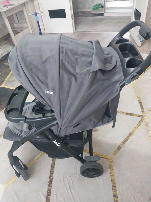 Продаю детскую коляску