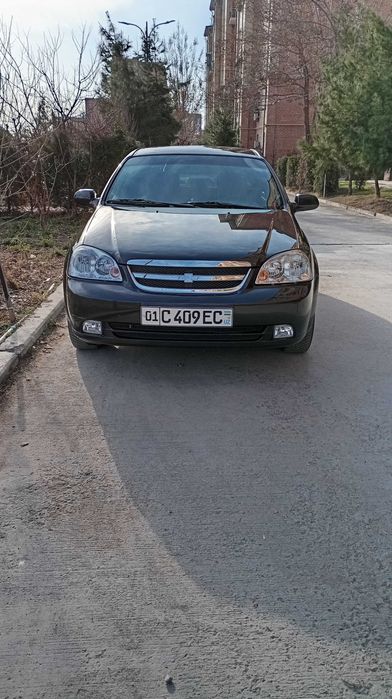 Lacetti 1.8 qora