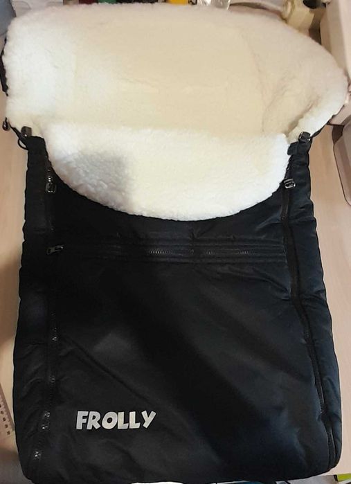 Продам зимний конверт в коляску для малыша
