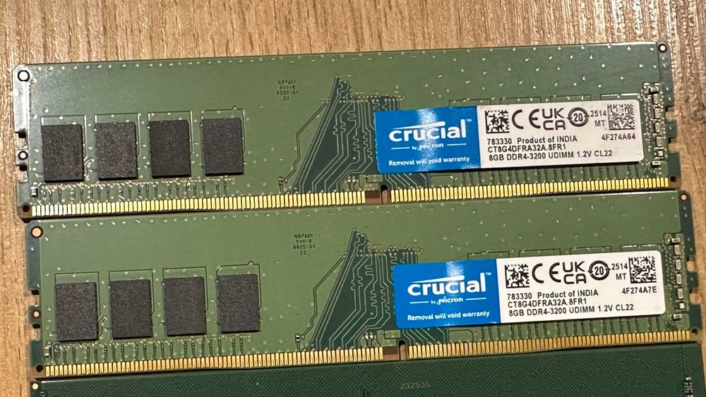 Memorie RAM DDR4 3200MHz pentru PC (UDIMM) – 4x8GB (32GB)