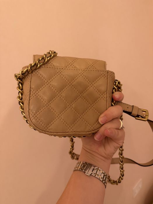Guess чанта crossbody