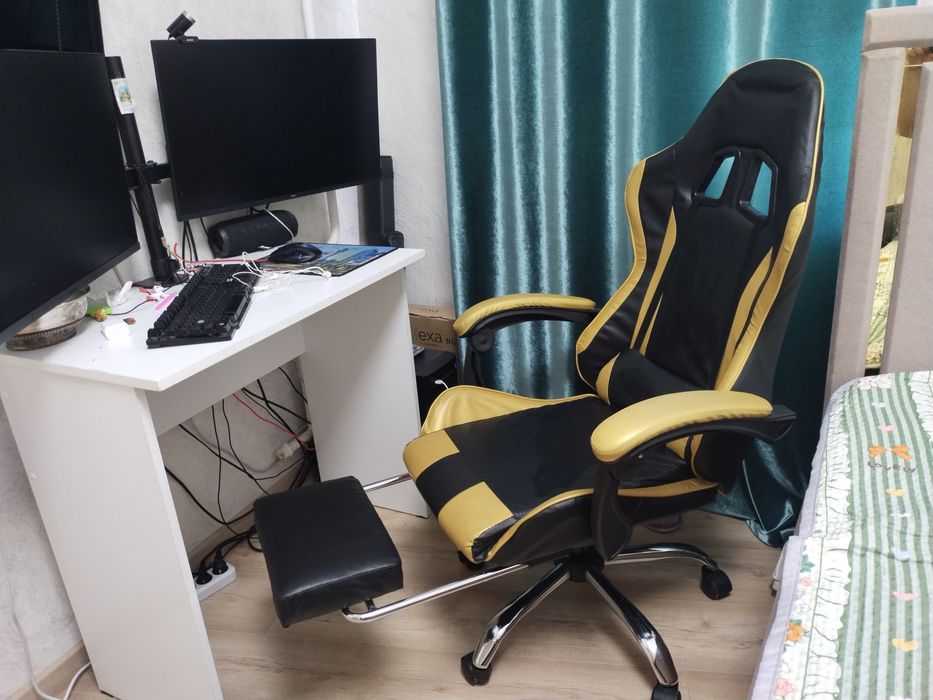 Игровое кресло хорошем состояние