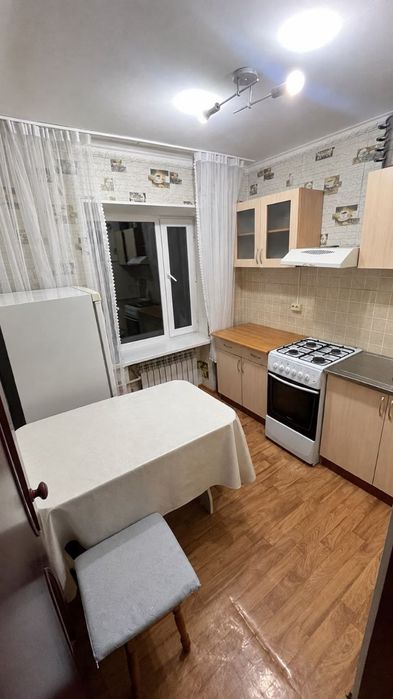 Продаю квартиру на западе
