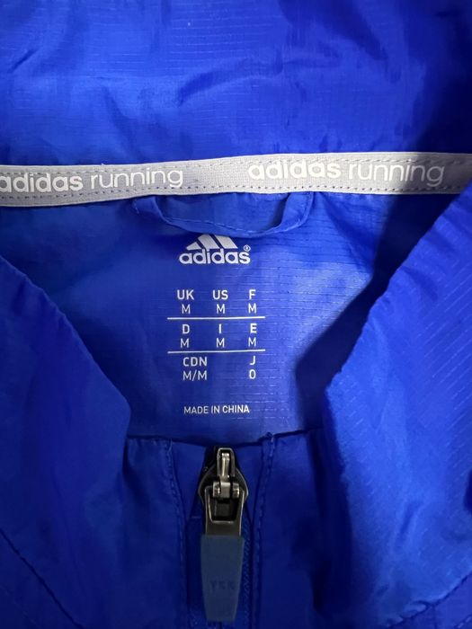 Оригинална мъжка ветровка Adidas, размер М