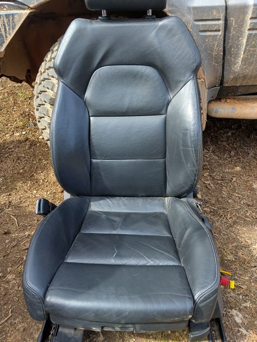 Седалки Ауди а6 4ф