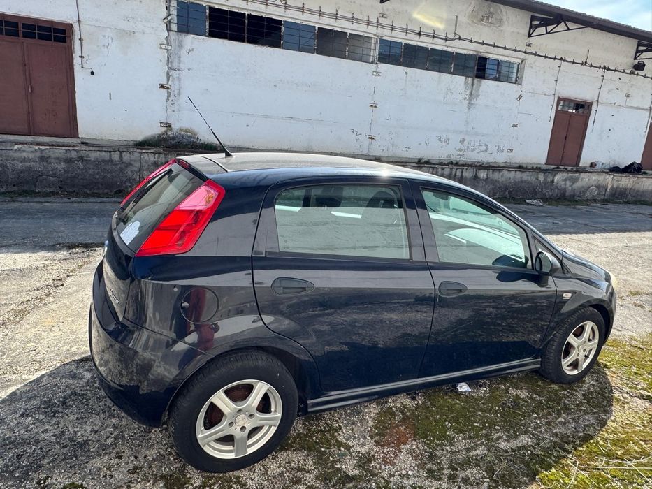 Vand Fiat Grand Punto pentru dezmembrat