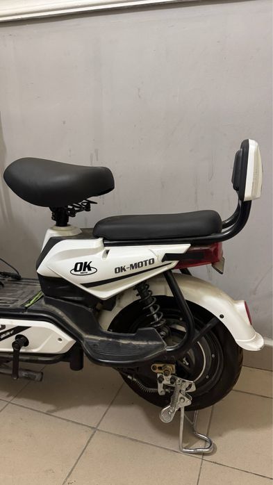 Электроный скутер