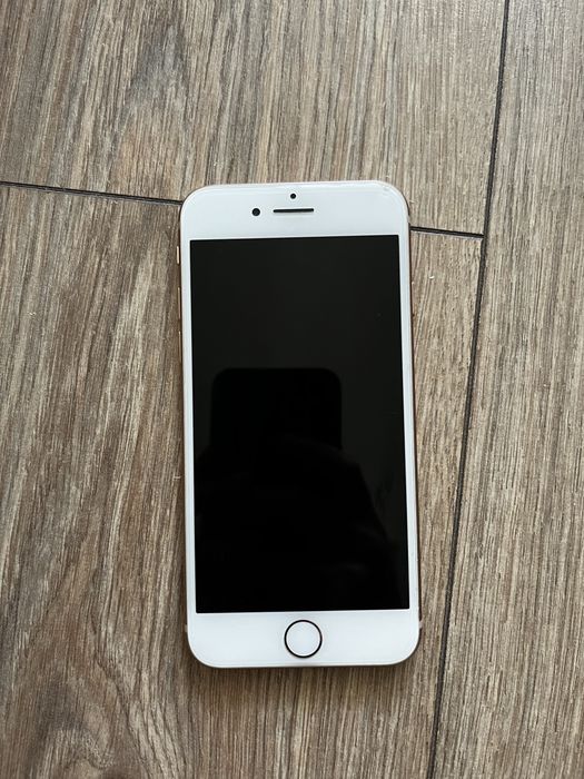 Продается iPhone 8 128 гб рабочий
