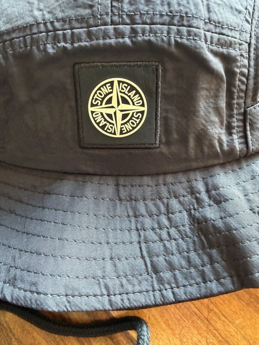 Stone island шапка идиотка