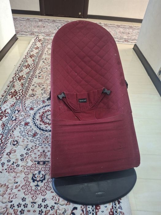 Шезлонг в хорошем состоянии