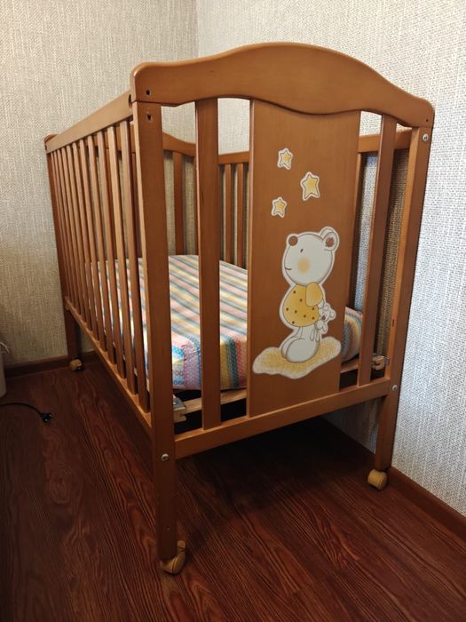 Детский манеж для малышей
