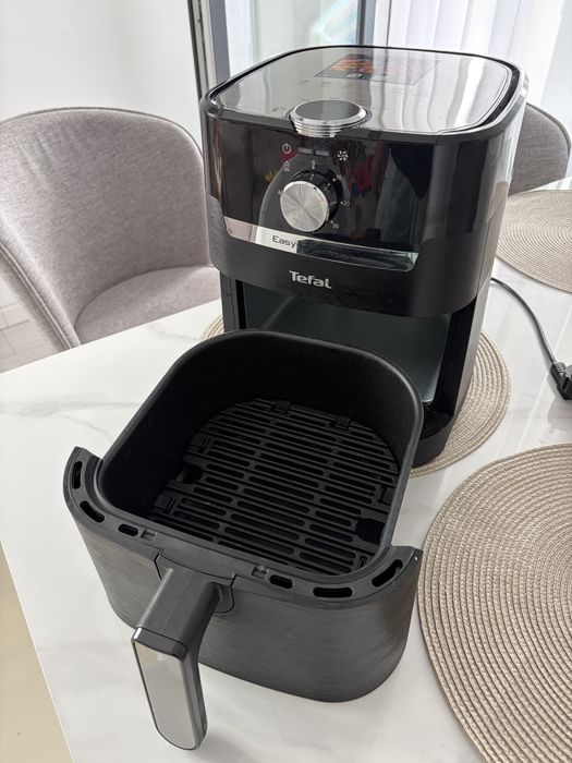 Air fryer tefal in stare foarte buna