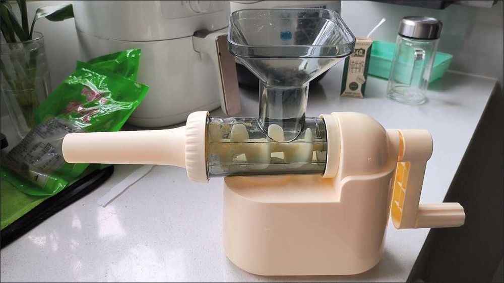 Sosiska va kolbasa tayyorlash uchun apparat. Аппарат для сосиски.