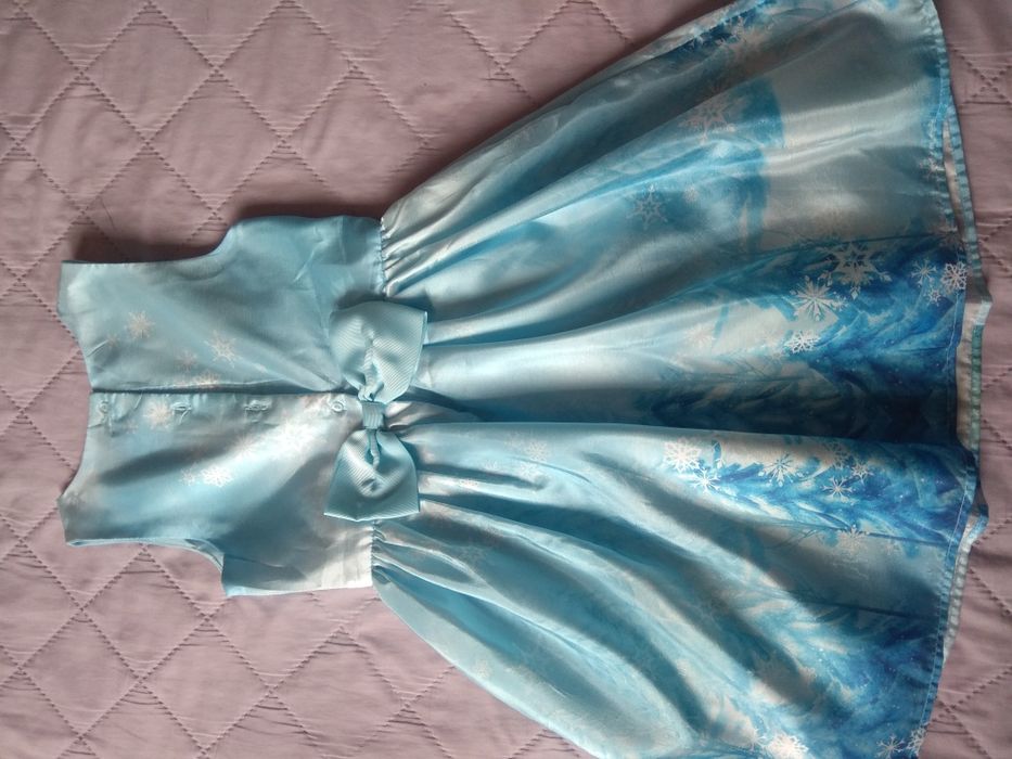 Детска рокличка с Елза и Ана