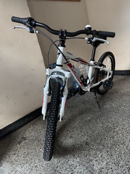 Specialized hatrock  20”