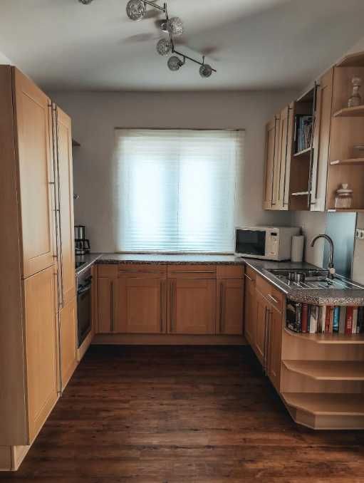 Дава се под наем Двустаен апартамент в Пловдив, Изгрев - 68 кв.м за 336.6 € - Снимка #1